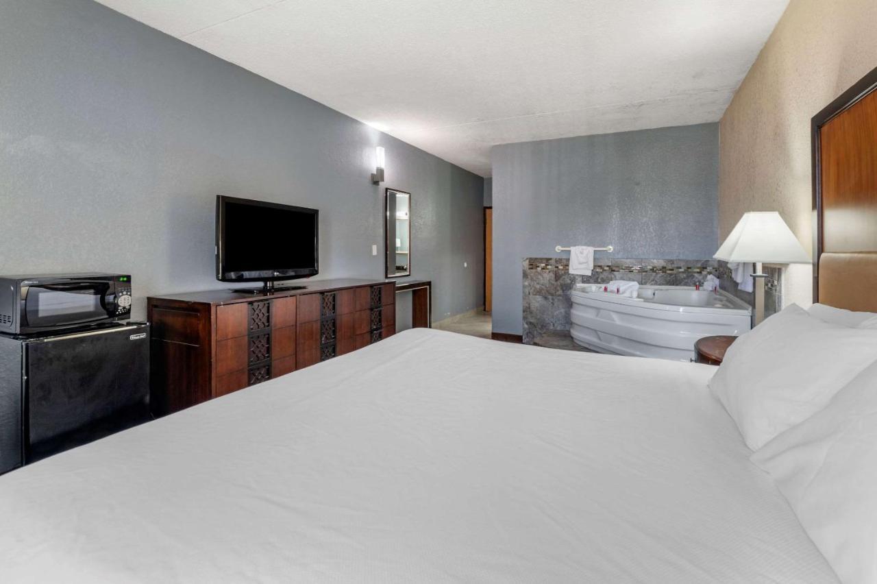 Lodge Econo Inn&suites *